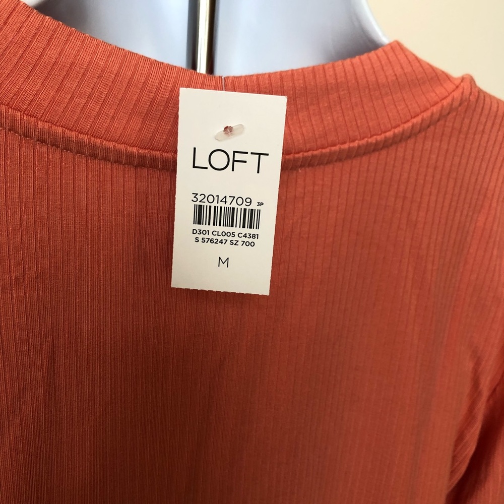 Loft gorgeous coral shirt - Picture 5 of 10